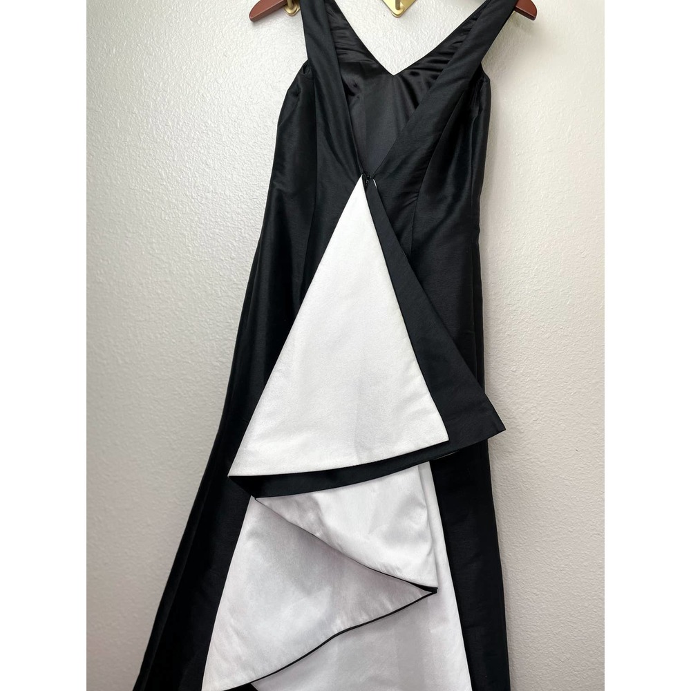 Monique Lhuillier Bustled Peplum Back Gown